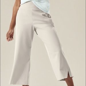 NWT Athleta Cosmic Crop Pants, XL/Beige